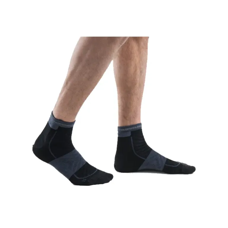 CHAUSSETTES RUN+ ULTRALIGHT MINI HOMME NOIRES