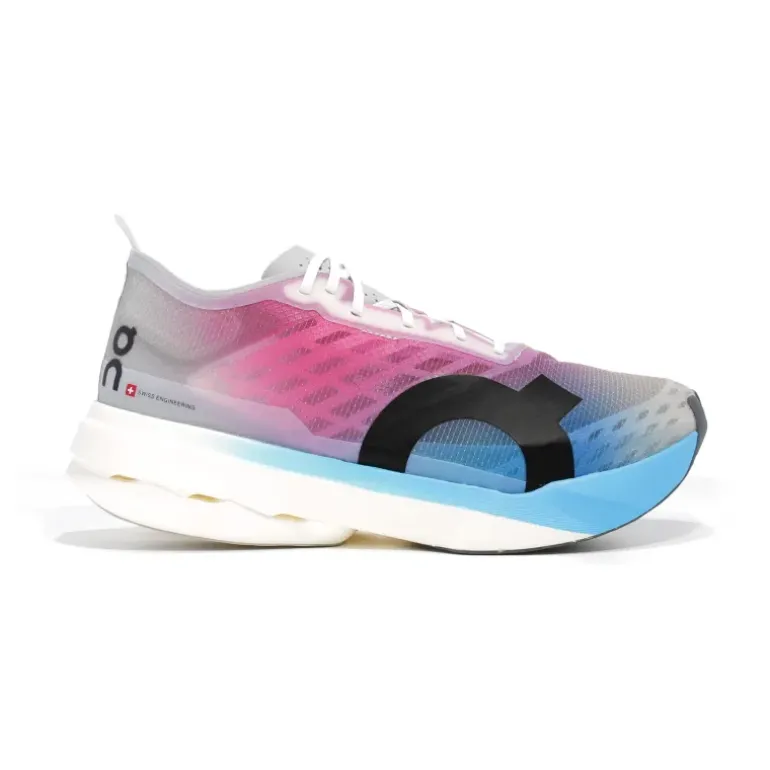 CLOUDBOOM STRIKE FEMME
