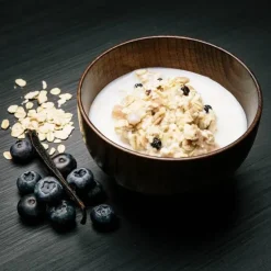 Petit-déjeuner Muesli aux myrtilles et à la vanille