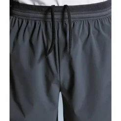 SHORT PERFORMANCE 7