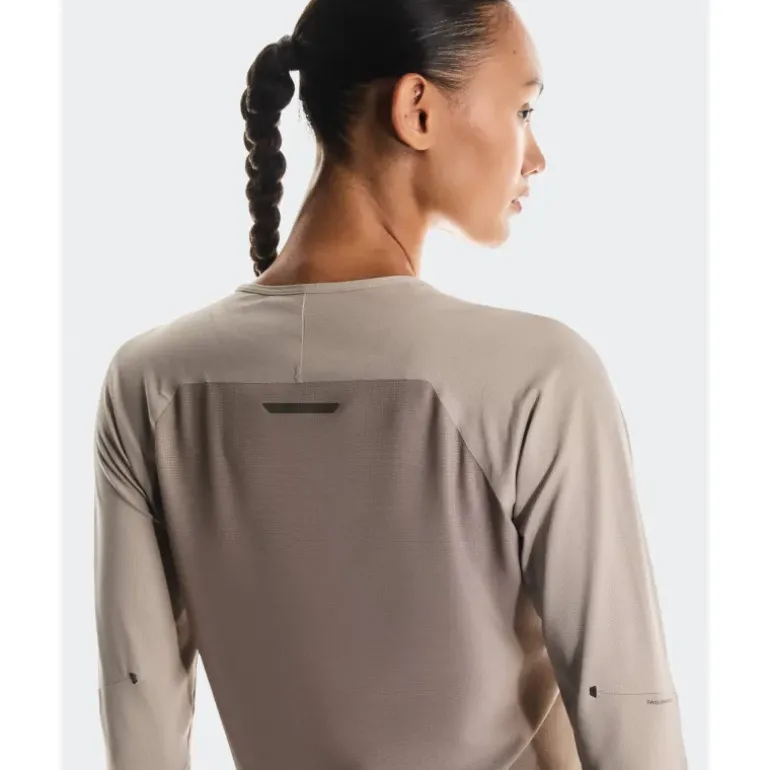 T-SHIRT PERFORMANCE MANCHES LONGUES FEMME