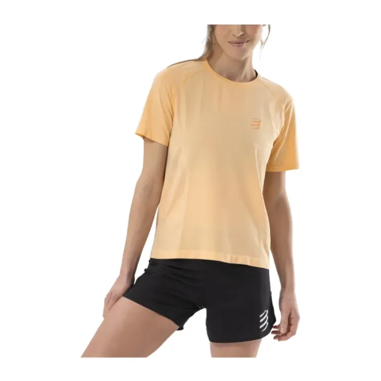 T-SHIRT PERFORMANCE MANCHES COURTES FEMME