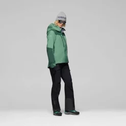 VESTE TROLLVEGGEN GORE-TEX PRO LIGHT FEMME
