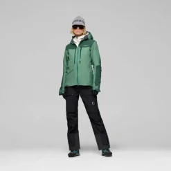 VESTE TROLLVEGGEN GORE-TEX PRO LIGHT FEMME
